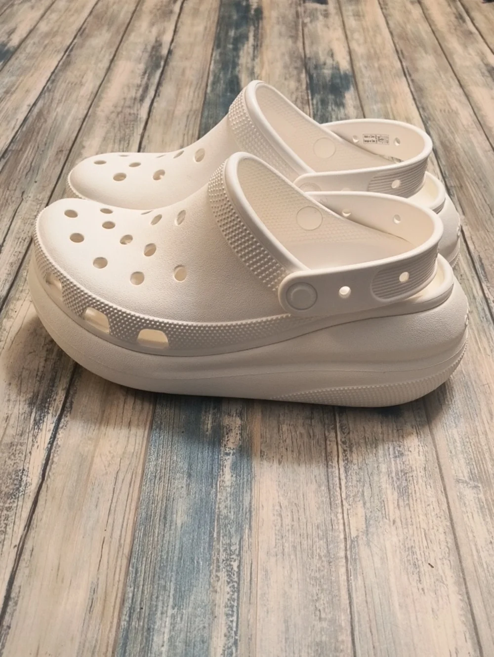 Women's Size 8 Platform Crocs